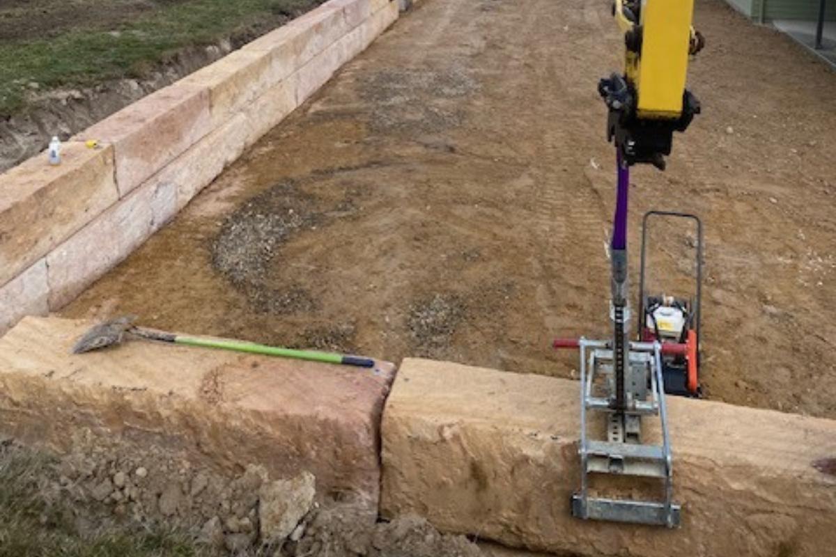 sandstone retaining wall construction