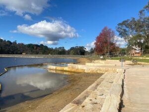wentworth-falls-lake-concrete-footpath